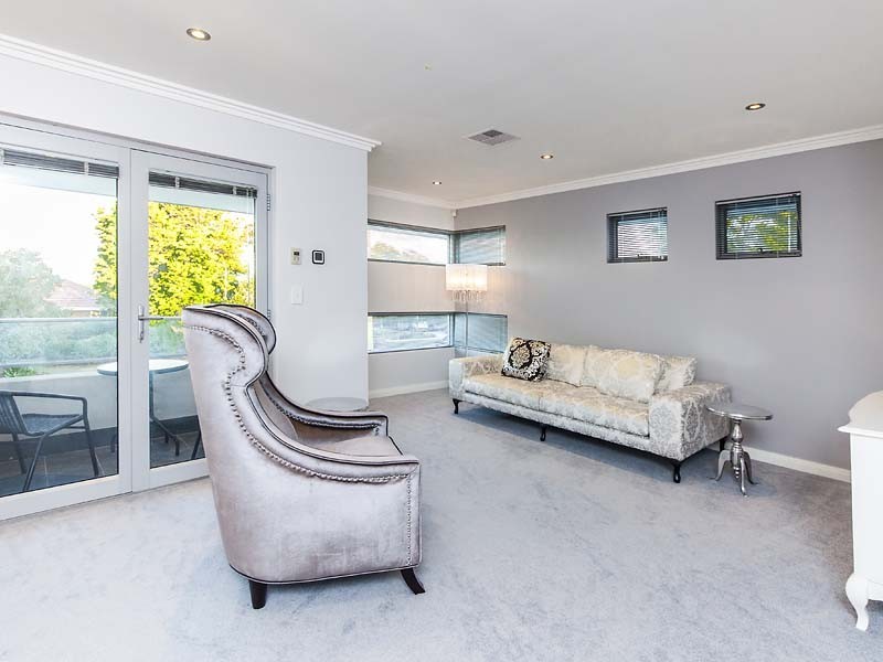 24B Strickland Road, Ardross WA 6153