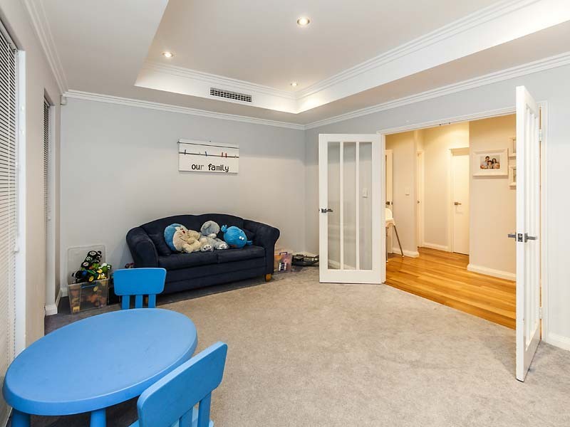 24B Strickland Road, Ardross WA 6153