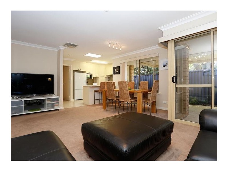 10b Fourth Avenue, Applecross WA 6153