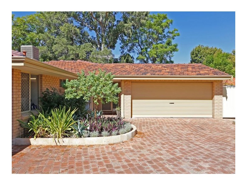 10b Fourth Avenue, Applecross WA 6153