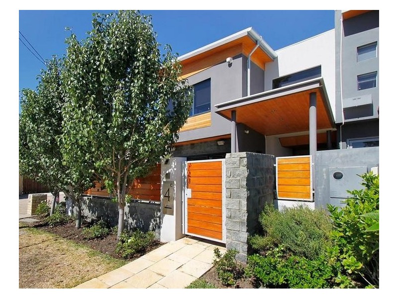 4E Willcock Street, Ardross WA 6153