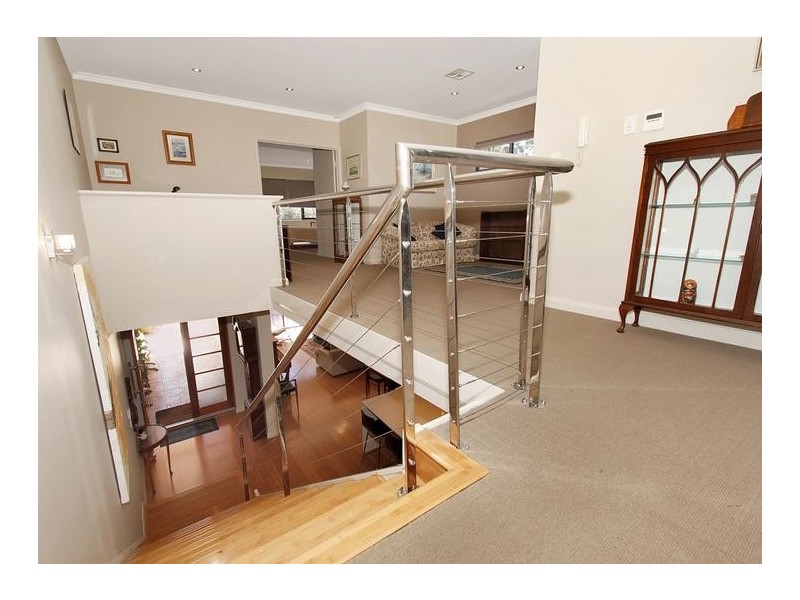 4E Willcock Street, Ardross WA 6153