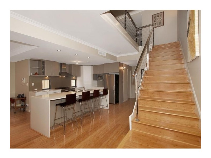 4E Willcock Street, Ardross WA 6153