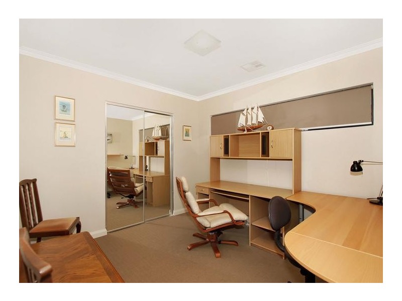 4E Willcock Street, Ardross WA 6153