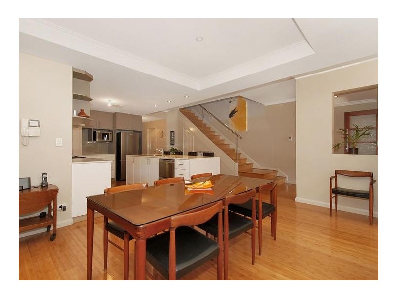 4E Willcock Street, Ardross WA 6153