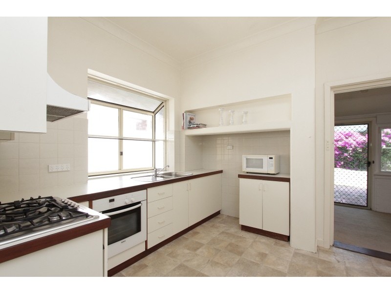 5 Galloway Street, Attadale WA 6156