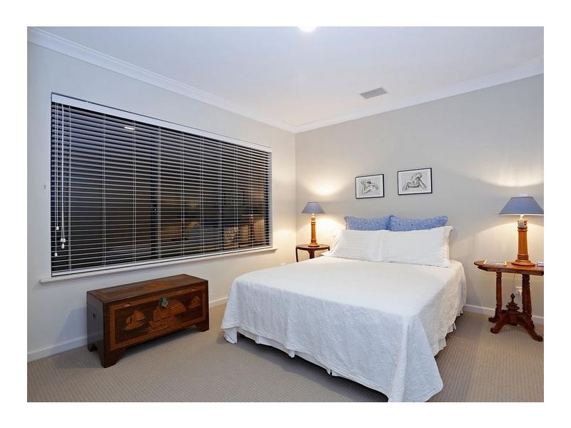 27 Cawston Road, Attadale WA 6156