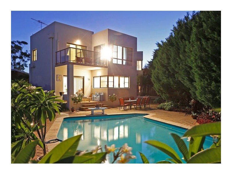 27 Cawston Road, Attadale WA 6156