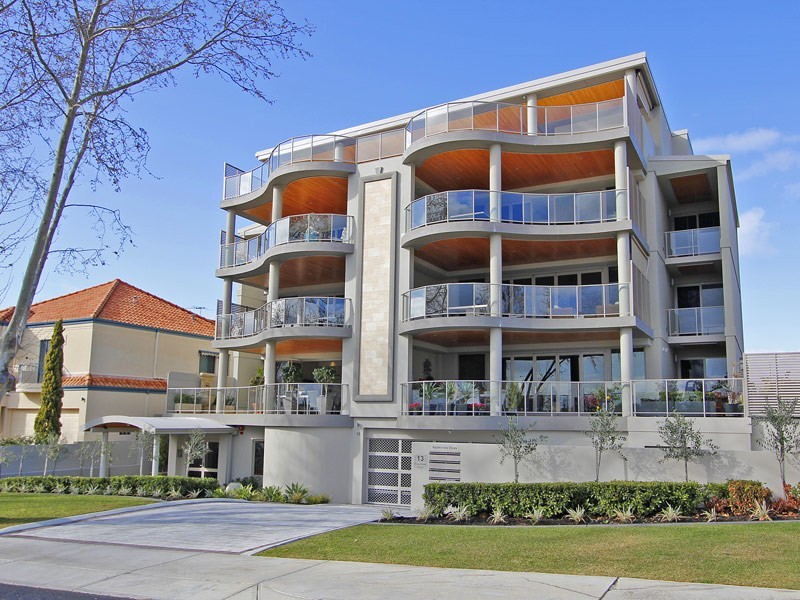 3/13 Tweeddale Rd, Applecross WA 6153