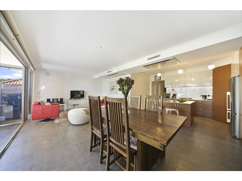 3/13 Tweeddale Rd, Applecross WA 6153