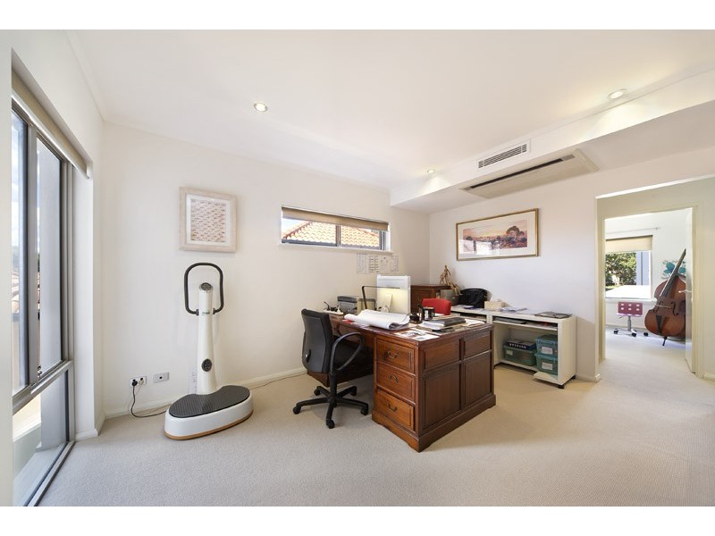 3/13 Tweeddale Rd, Applecross WA 6153