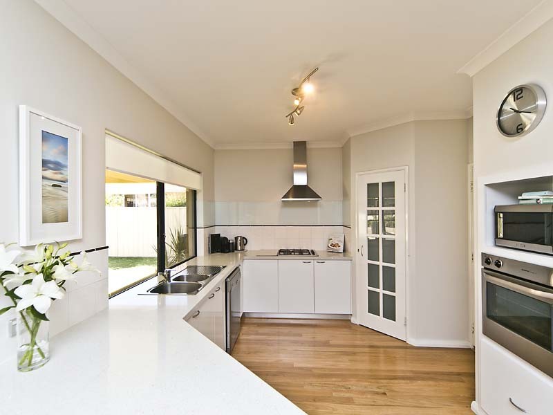 30 Pelham Gardens, Canning Vale WA 6155