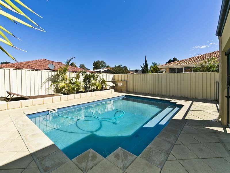 30 Pelham Gardens, Canning Vale WA 6155