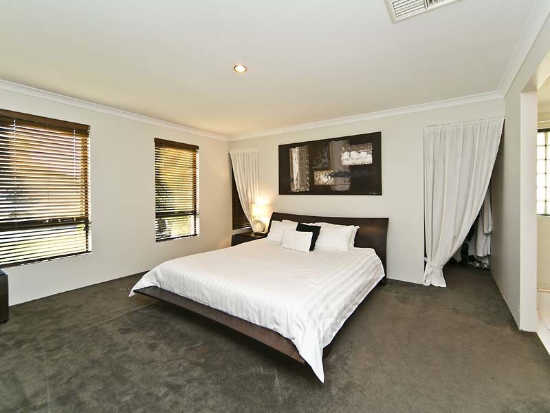 30 Pelham Gardens, Canning Vale WA 6155