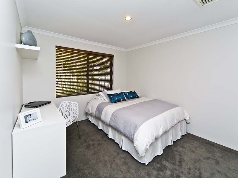 30 Pelham Gardens, Canning Vale WA 6155