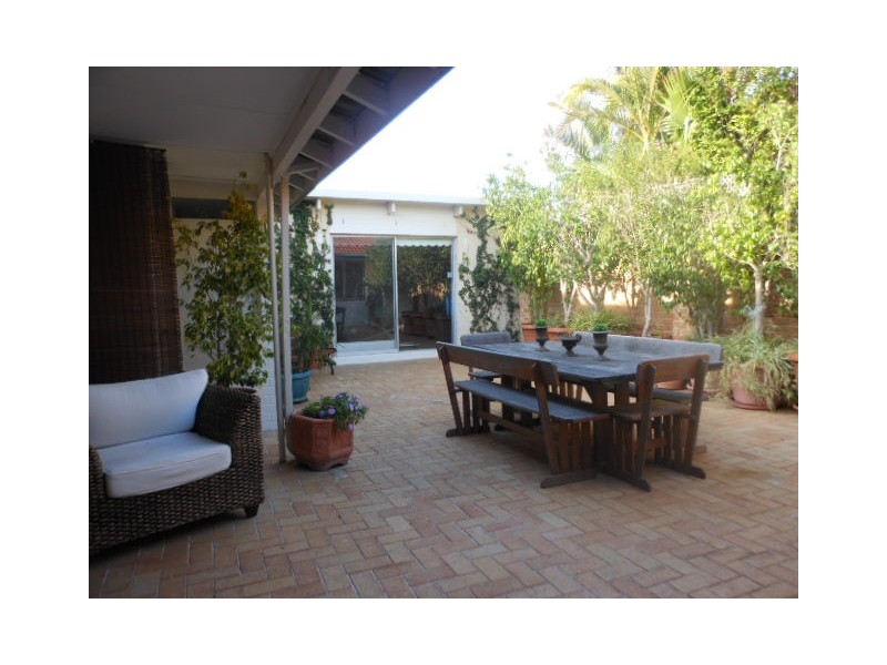 35 Bedford Road, Ardross WA 6153