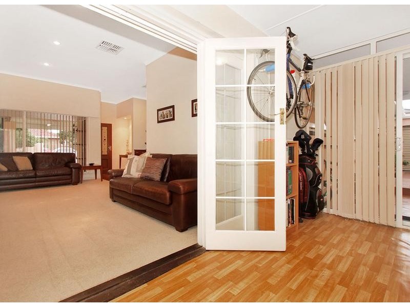 4 Hesford Avenue, Mount Pleasant WA 6153