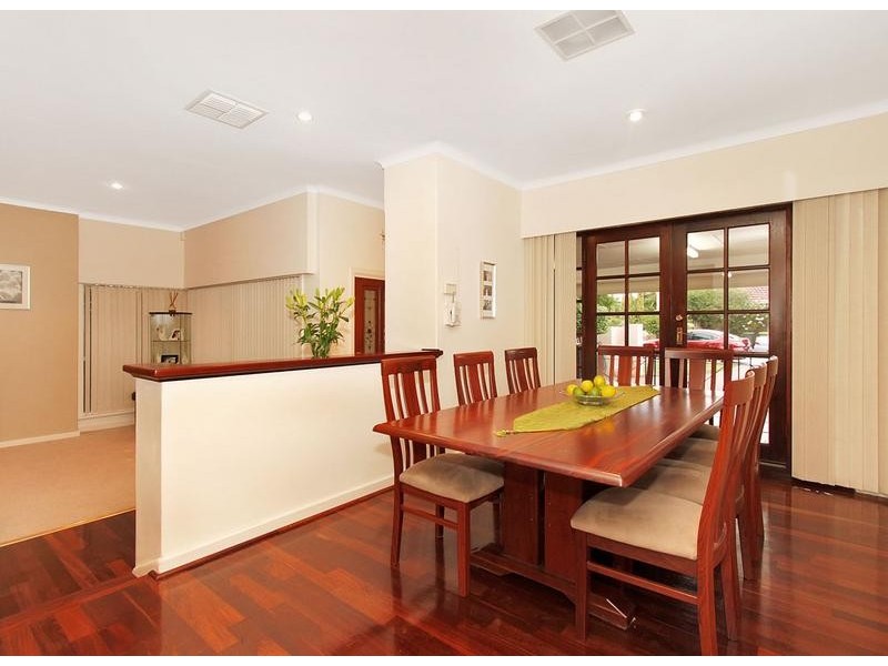 4 Hesford Avenue, Mount Pleasant WA 6153