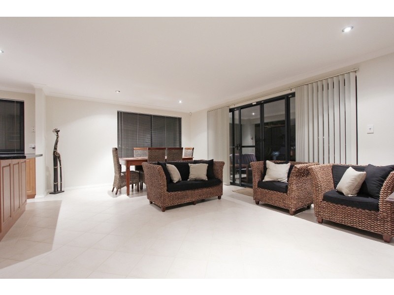 1G Williams Road, Melville WA 6156