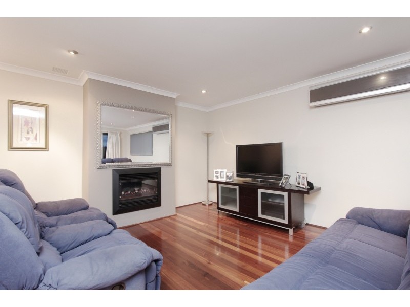 1G Williams Road, Melville WA 6156
