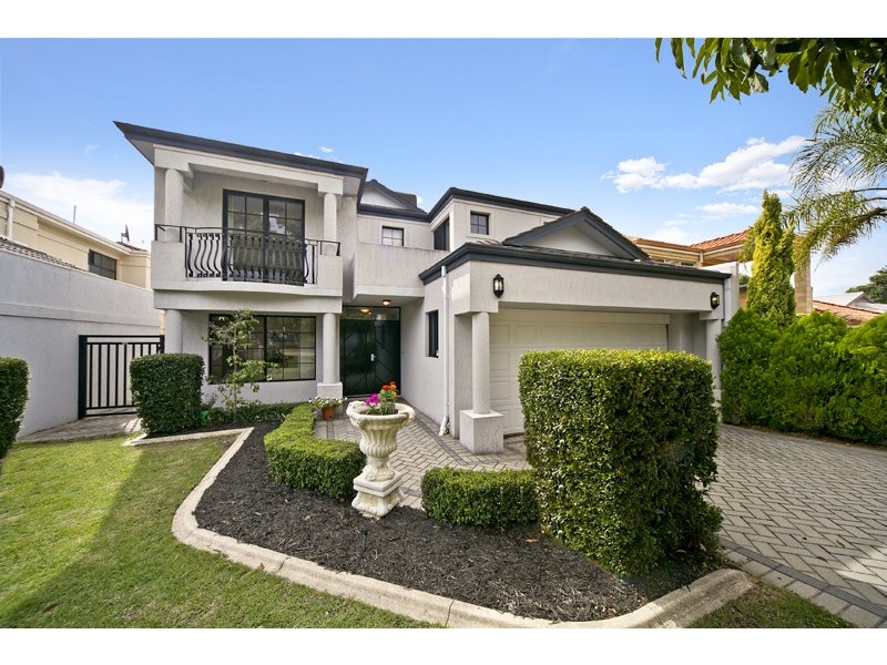 32B Queens Rd, Mount Pleasant WA 6153