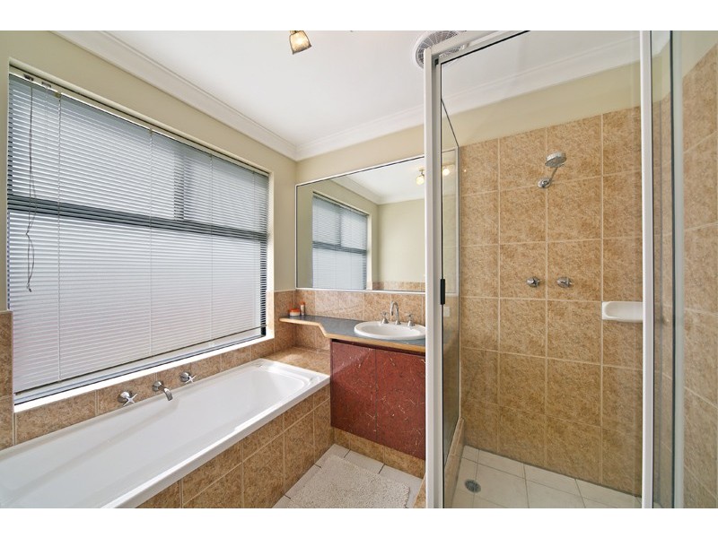 32B Queens Rd, Mount Pleasant WA 6153