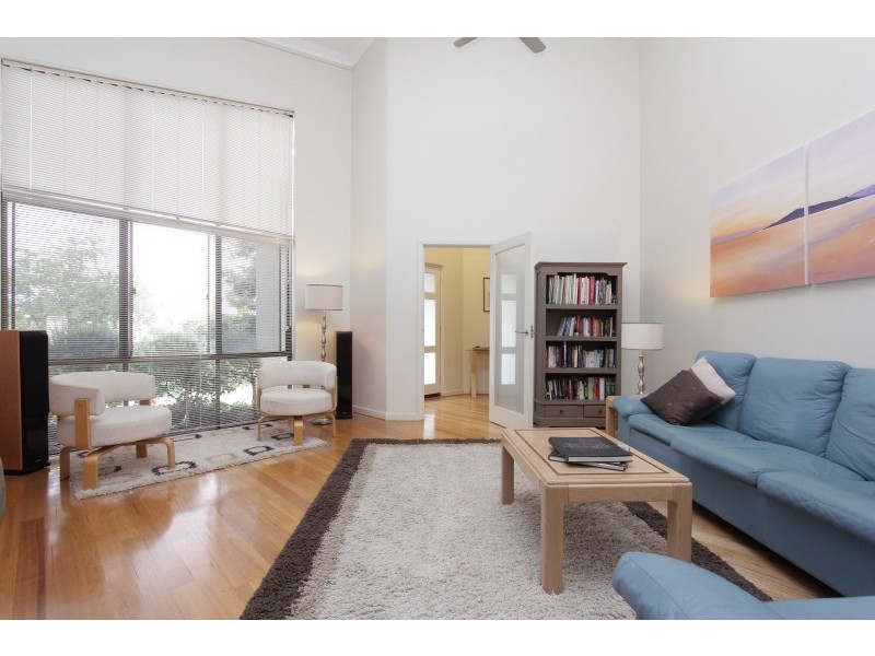 6 Ennis Court, Waterford WA 6152