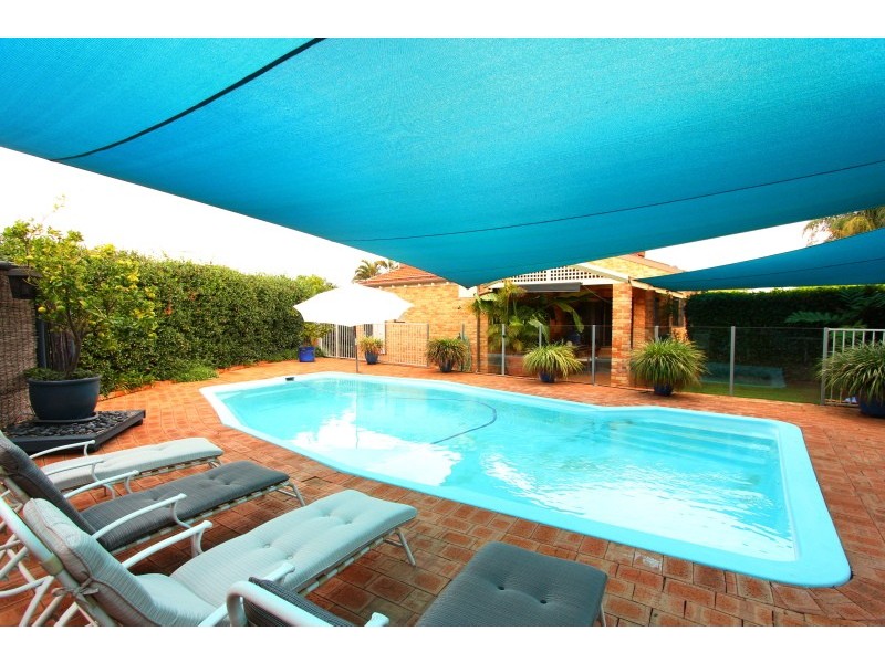 6 Ennis Court, Waterford WA 6152