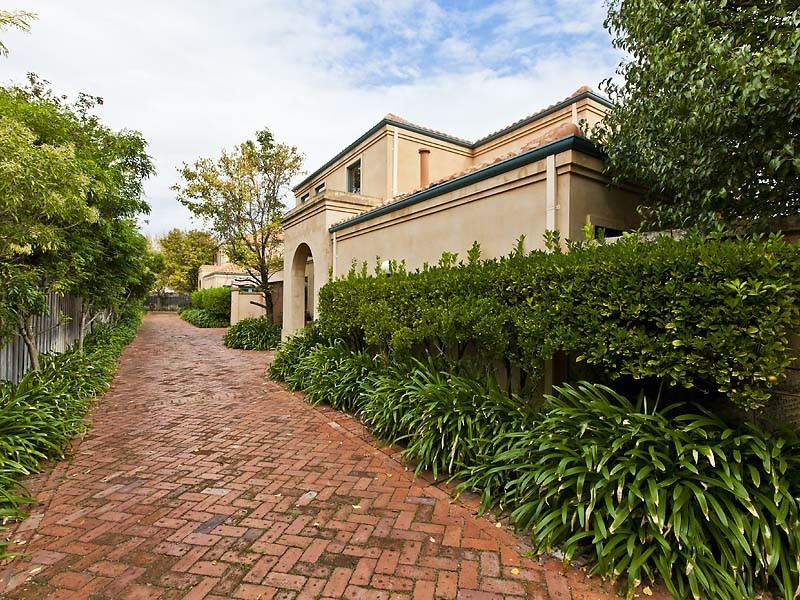 21 Duncraig Road, Applecross WA 6153