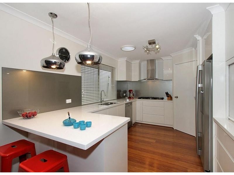 25B Raymond St, Mount Pleasant WA 6153