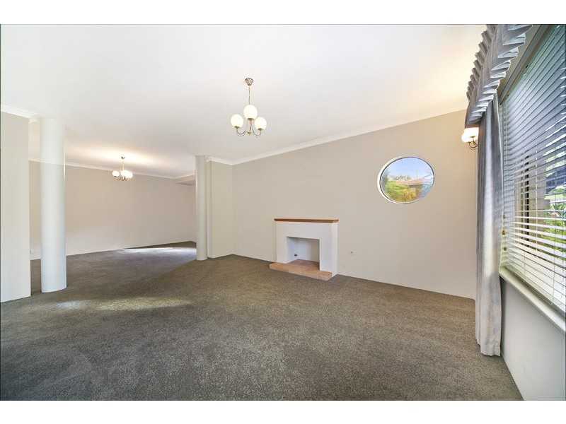 7 CREST AVENUE, Mount Pleasant WA 6153