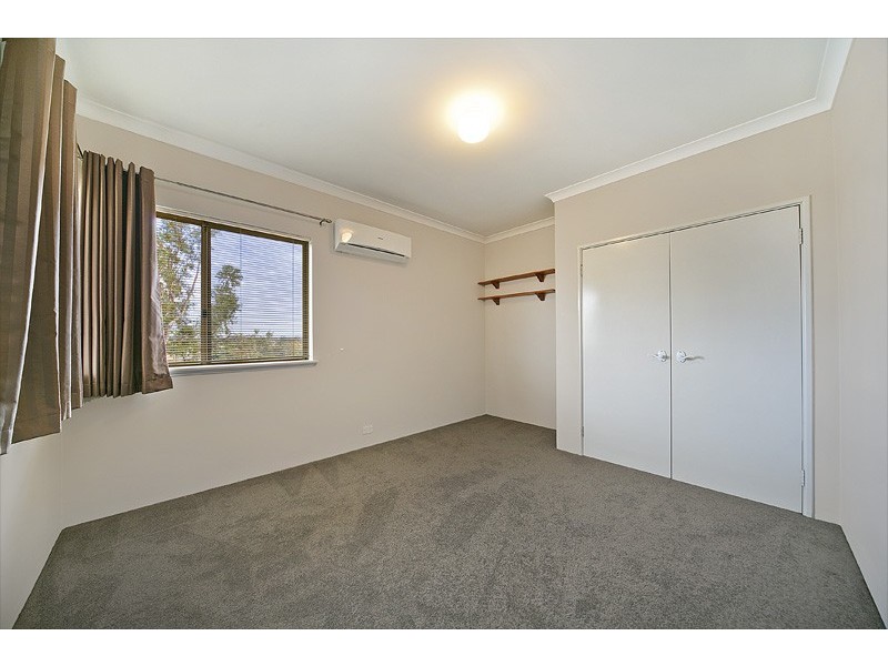 7 CREST AVENUE, Mount Pleasant WA 6153