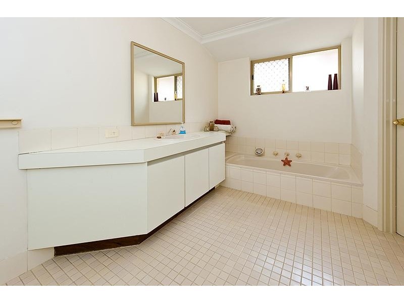 5C First Avenue, Applecross WA 6153