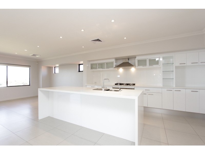 34 Williams Road, Melville WA 6156