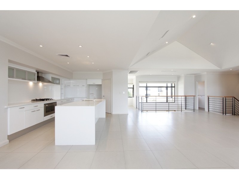 34 Williams Road, Melville WA 6156