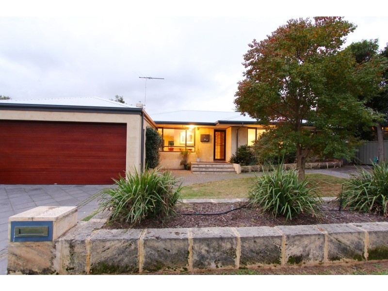 23 Mullings Way, Myaree WA 6154