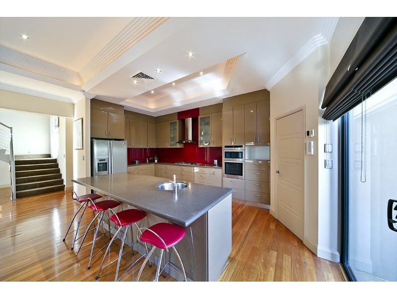 115 Riverton Dve West, Rossmoyne WA 6148