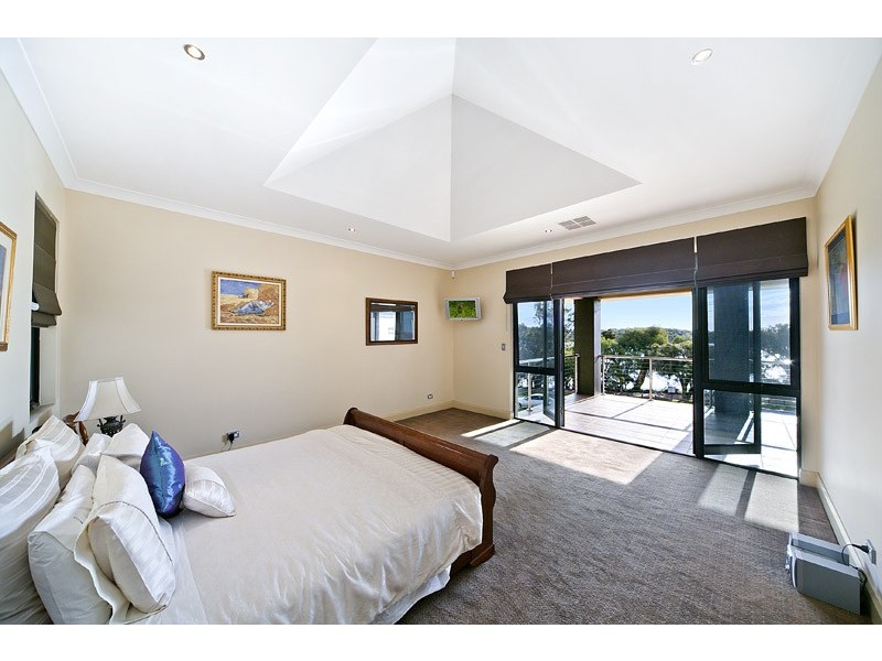 115 Riverton Dve West, Rossmoyne WA 6148