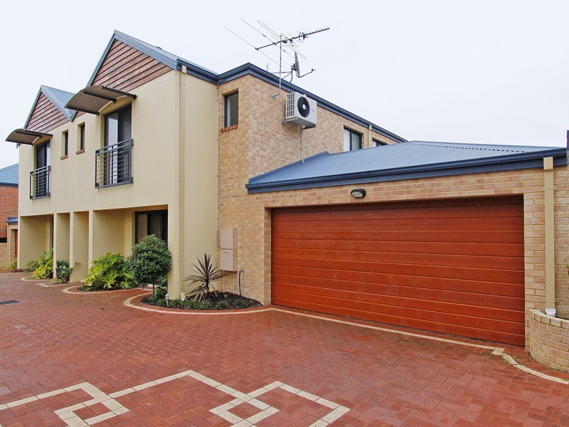 42B Foss Street, Bicton WA 6157