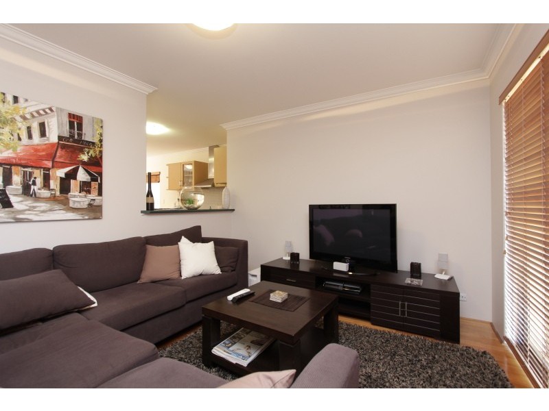 42B Foss Street, Bicton WA 6157