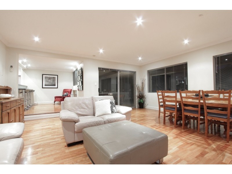 4 Prosser Way, Myaree WA 6154