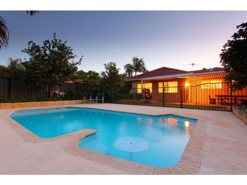 4 Prosser Way, Myaree WA 6154
