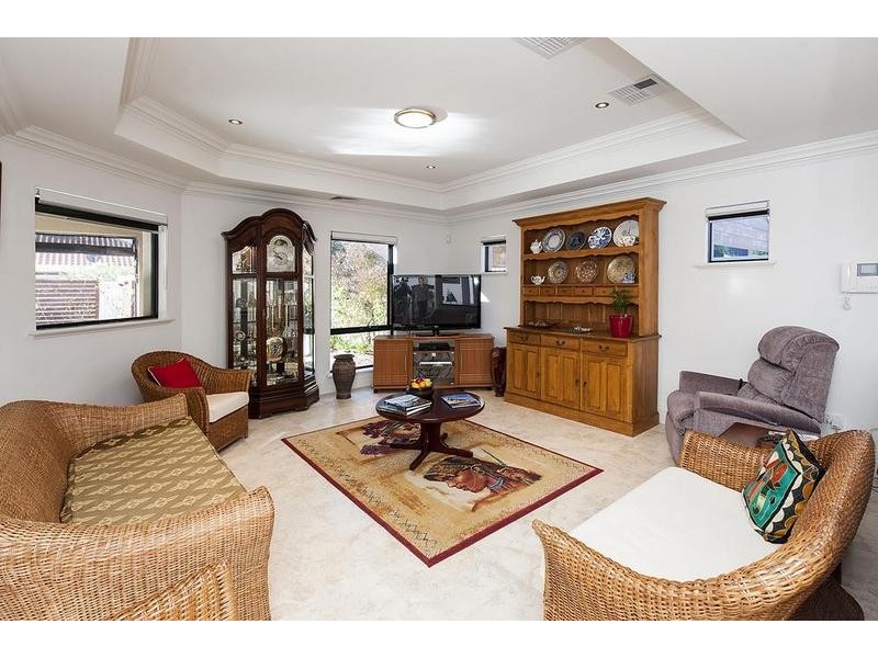 88A Robert Street, Como WA 6152