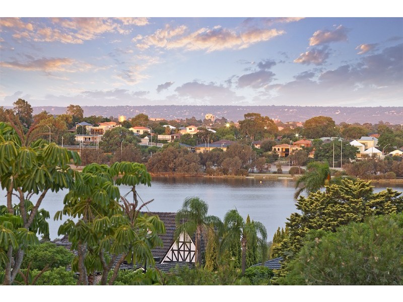 15 Rookwood Street, Mount Pleasant WA 6153