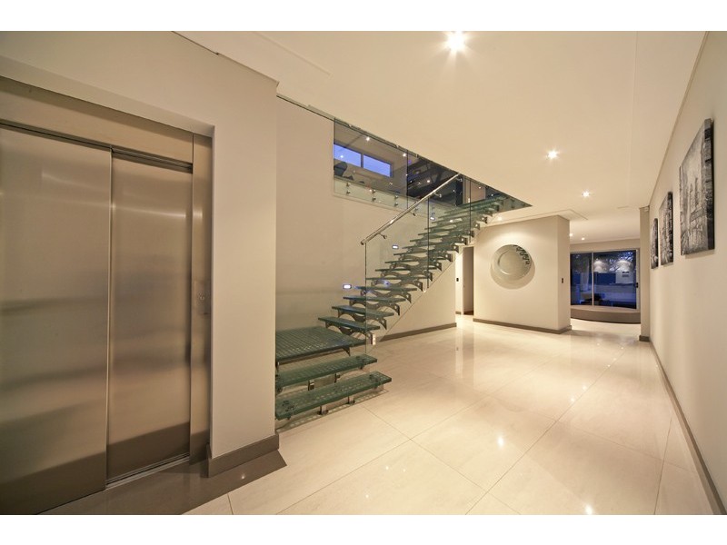 15 Rookwood Street, Mount Pleasant WA 6153