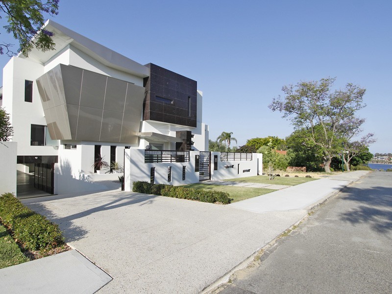 15 Rookwood Street, Mount Pleasant WA 6153