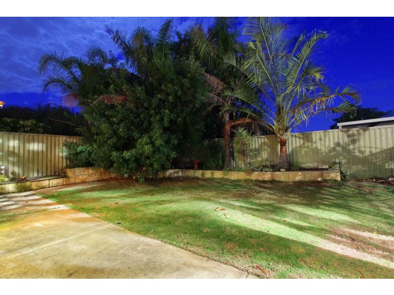 19 Jamaican Road, Safety Bay WA 6169