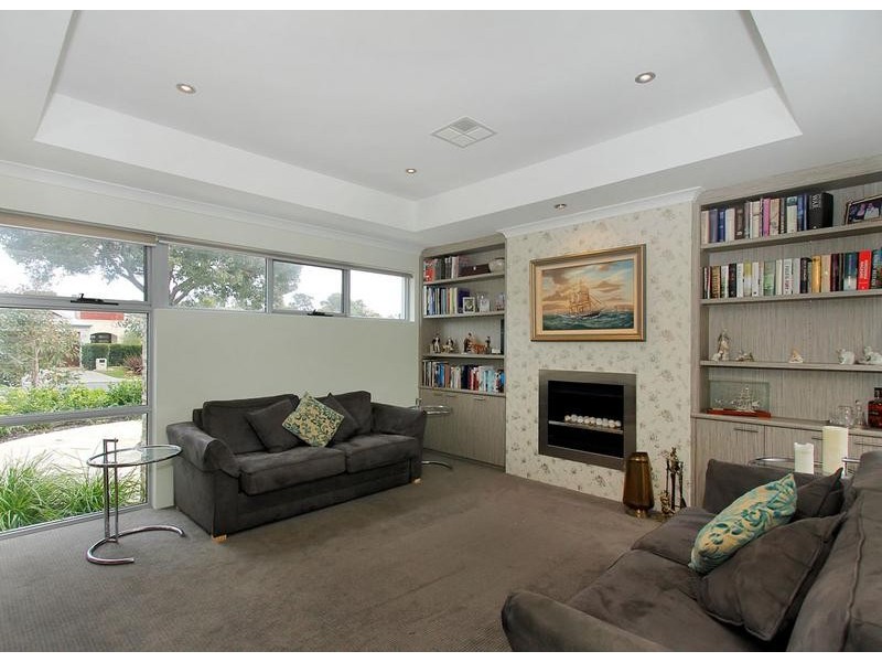 20A Williams Road, Melville WA 6156