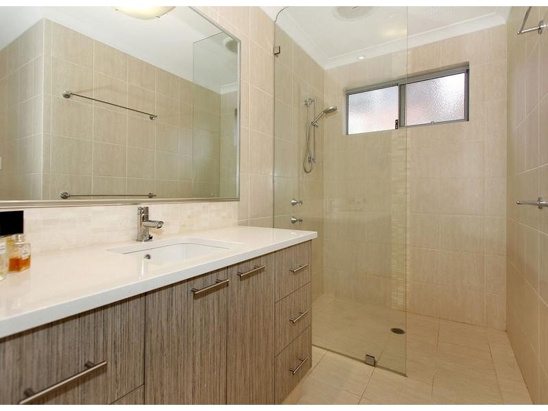 20A Williams Road, Melville WA 6156