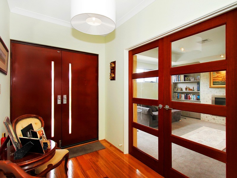 20A Williams Road, Melville WA 6156